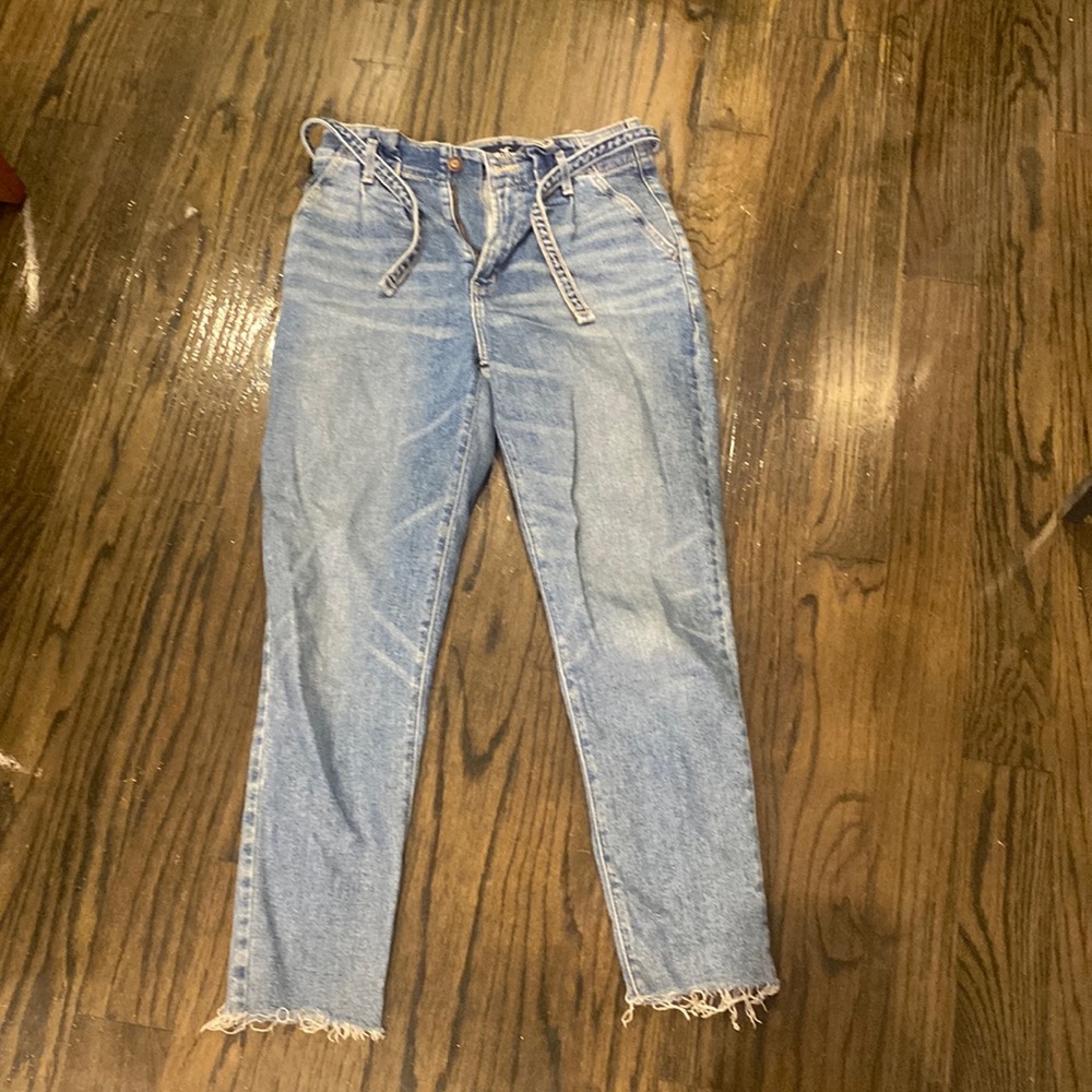 Ambercrombie high waisted mom paper bag jeans